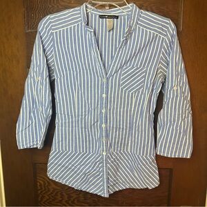 Love Squared XS Blue Striped Button-Up Shirt